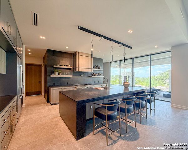 Listing photo id 16 for 24108 Tres Arroyos