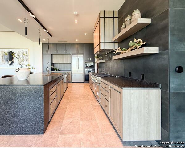 Listing photo id 18 for 24108 Tres Arroyos