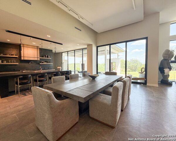 Listing photo id 20 for 24108 Tres Arroyos