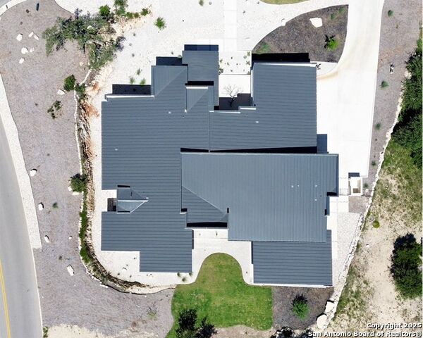 Listing photo id 37 for 24108 Tres Arroyos
