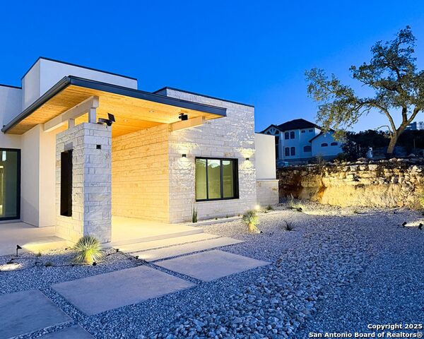 Listing photo id 4 for 24108 Tres Arroyos