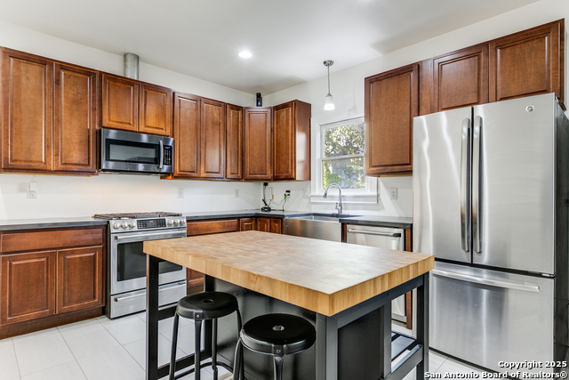 Image 10 of 29 For 365 Club