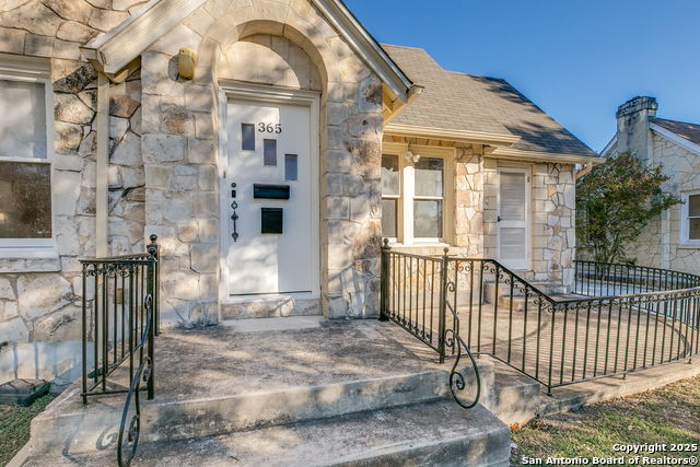 Image 4 of 29 For 365 Club