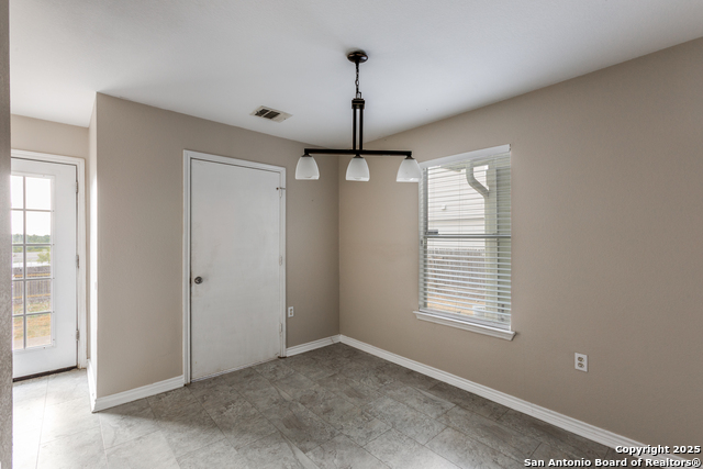 Listing photo id 12 for 11812 Lima  