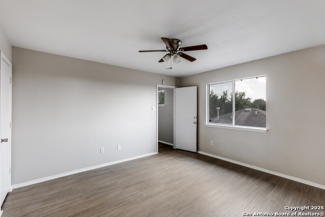 Listing photo id 13 for 11812 Lima  