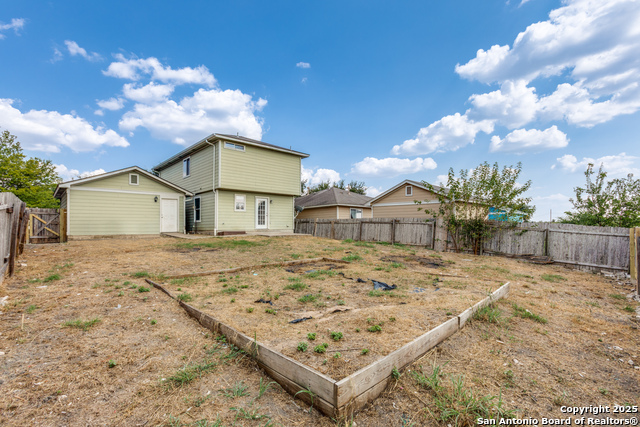Listing photo id 20 for 11812 Lima  