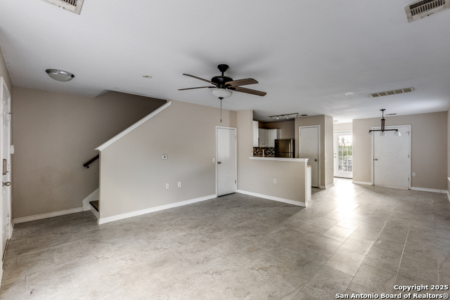 Listing photo id 3 for 11812 Lima  