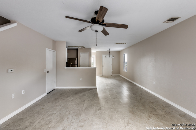 Listing photo id 4 for 11812 Lima  