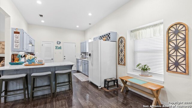 Image 15 of 57 For 3704 Scenic Dr.