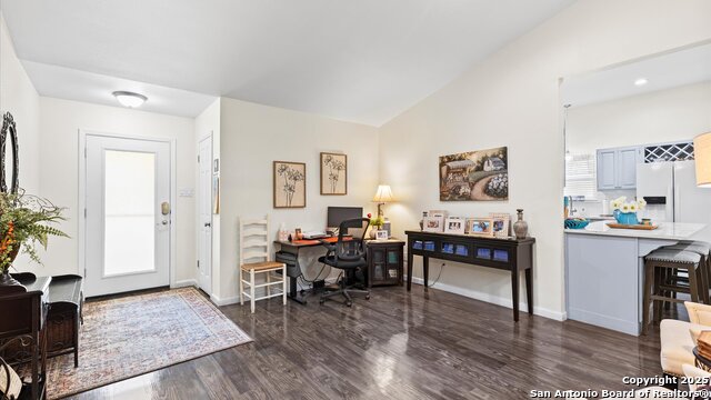 Image 5 of 57 For 3704 Scenic Dr.