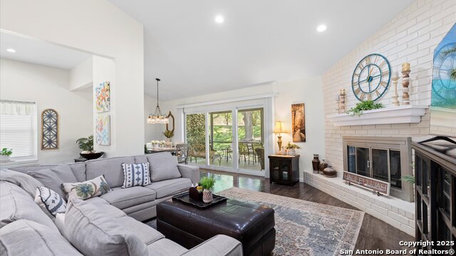 Image 7 of 57 For 3704 Scenic Dr.