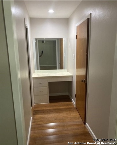 Image 14 of 23 For 200 Uecker