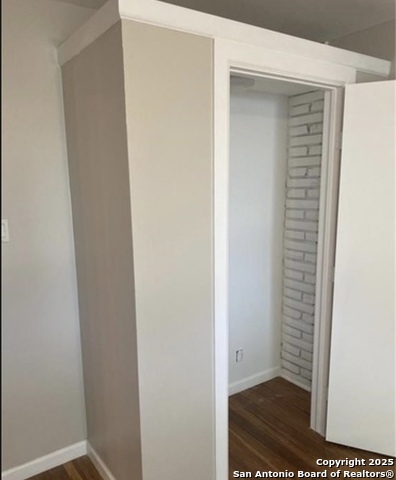 Image 6 of 23 For 200 Uecker