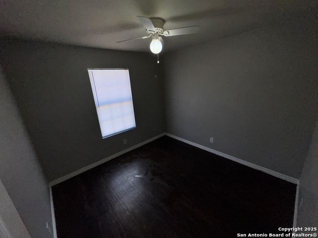 Image 4 of 11 For 830 Hutchins W 11