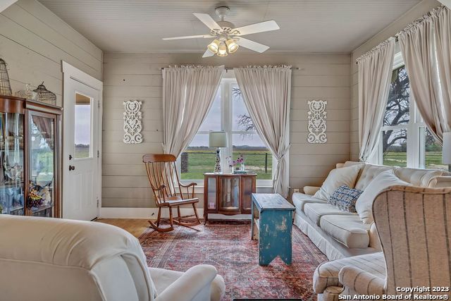 Image 24 of 42 For 16547 Gable Rd E