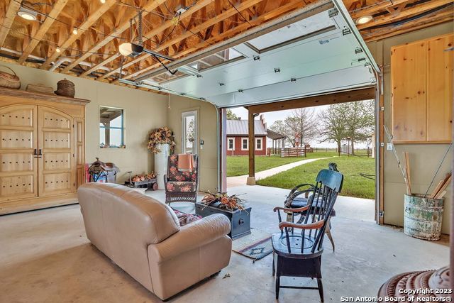 Image 31 of 42 For 16547 Gable Rd E