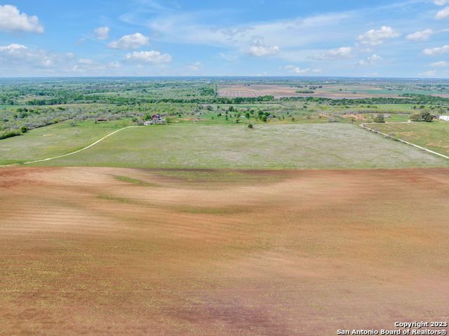 Image 37 of 42 For 16547 Gable Rd E