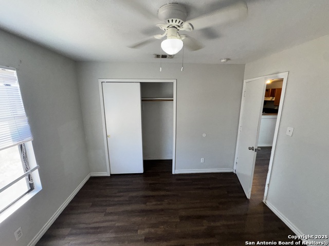 Image 12 of 12 For 830 Hutchins W 6