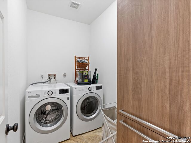 Image 12 of 24 For 24722 Crescent Run