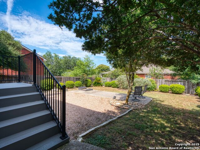 Image 20 of 24 For 24722 Crescent Run