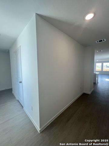 Image 10 of 66 For 9183 Colonel Trail