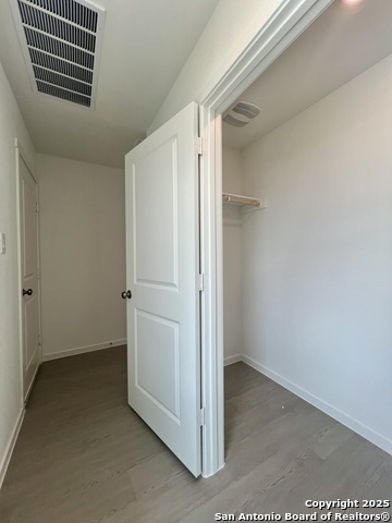 Image 14 of 66 For 9183 Colonel Trail