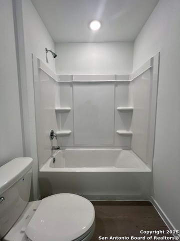 Image 28 of 66 For 9183 Colonel Trail