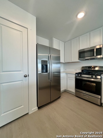 Image 35 of 66 For 9183 Colonel Trail