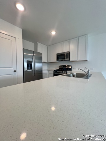 Image 40 of 66 For 9183 Colonel Trail