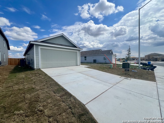 Image 5 of 66 For 9183 Colonel Trail