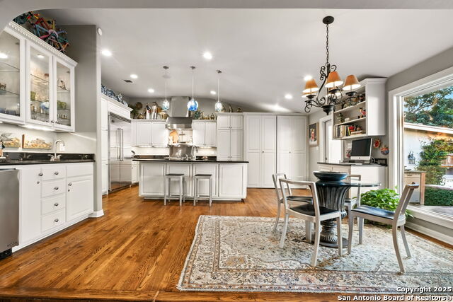 Listing photo id 14 for 620 Mandalay E