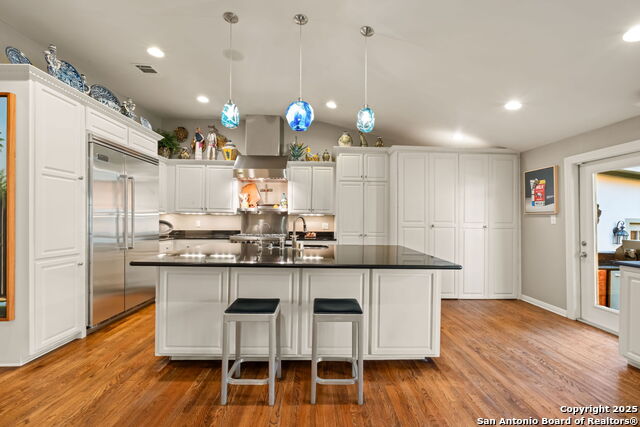 Listing photo id 16 for 620 Mandalay E
