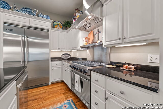 Listing photo id 18 for 620 Mandalay E