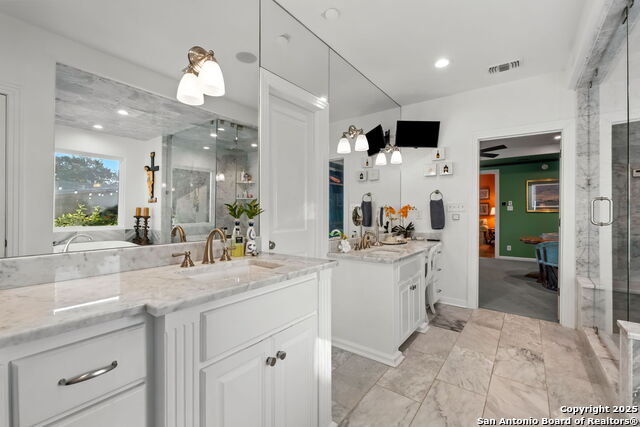 Listing photo id 29 for 620 Mandalay E