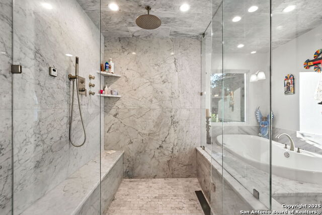 Listing photo id 31 for 620 Mandalay E