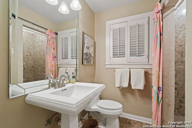 Listing photo id 33 for 620 Mandalay E