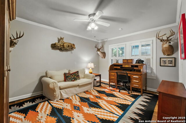 Listing photo id 34 for 620 Mandalay E