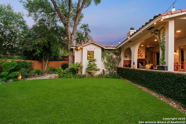 Listing photo id 42 for 620 Mandalay E