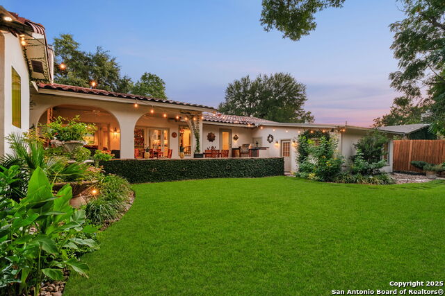 Listing photo id 44 for 620 Mandalay E