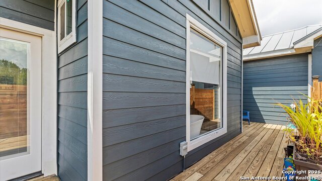 Image 31 of 42 For 3225 Hawthorne Rd.