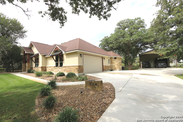 Details for 334 Fleetwood Ln, Adkins, TX 78101