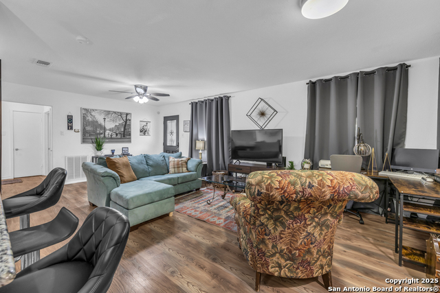 Image 10 of 34 For 966 Baker