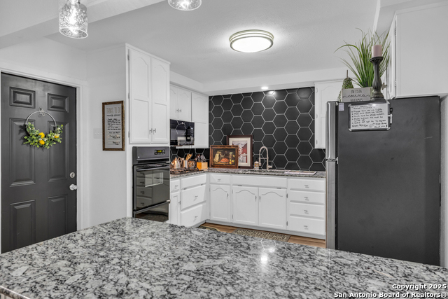 Image 12 of 34 For 966 Baker