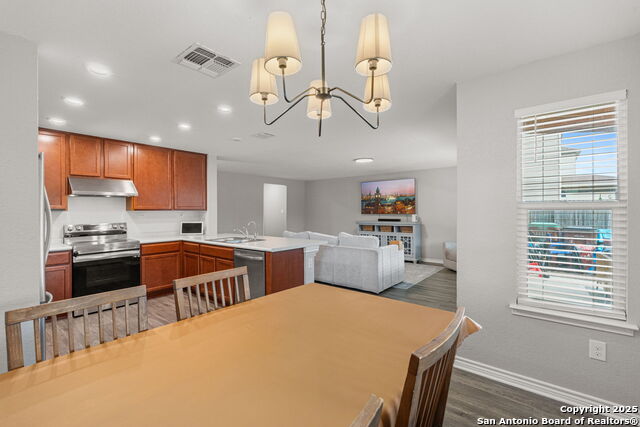 Image 14 of 50 For 7814 Blackhawk