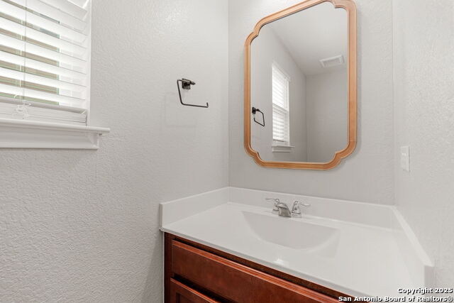 Image 17 of 50 For 7814 Blackhawk