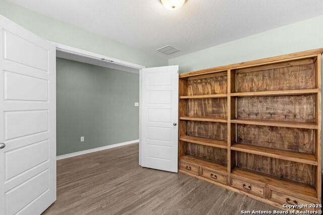 Image 21 of 50 For 7814 Blackhawk