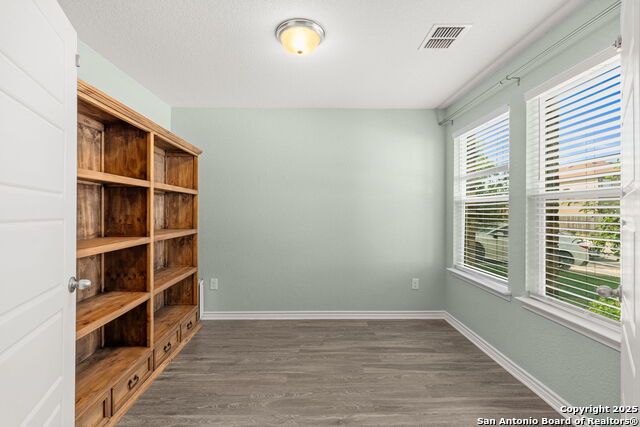 Image 23 of 50 For 7814 Blackhawk