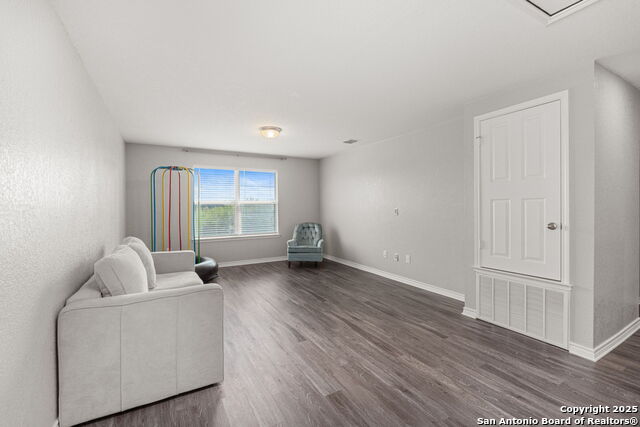 Image 33 of 50 For 7814 Blackhawk