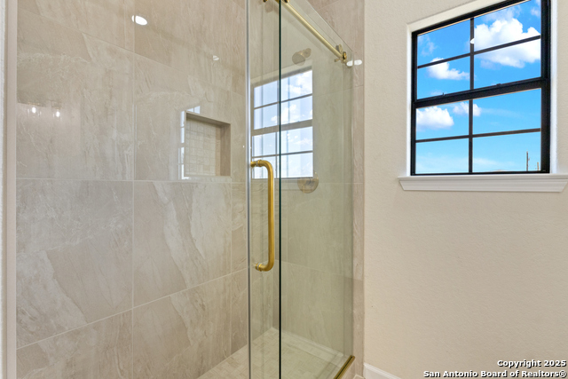 Image 17 of 25 For 16935 Rancho Escondido