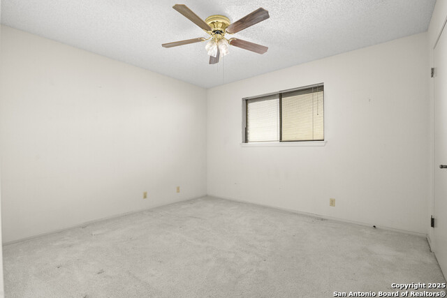 Image 18 of 32 For 2927 Low Oak St